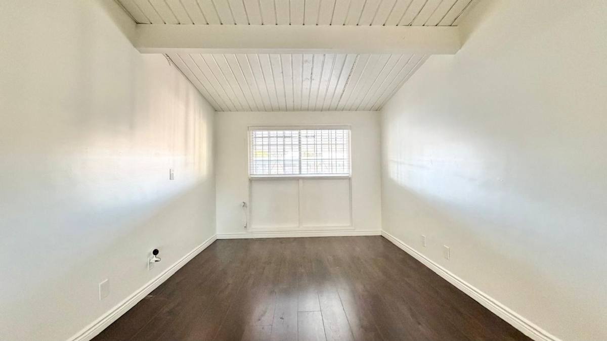 Apartment for rent at 4115 Palmwood Dr, Los Angeles, CA 90008