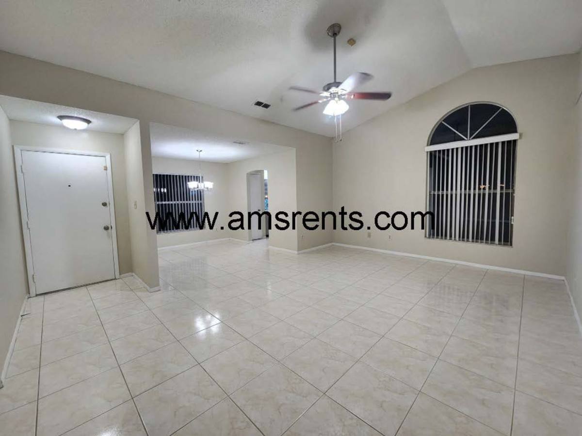 House for rent at 3285 Peace Pipe Dr, Kissimmee, FL 34746