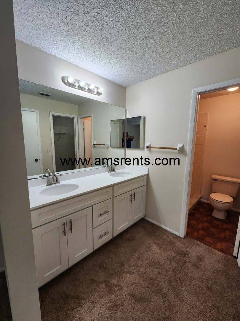 House for rent at 3285 Peace Pipe Dr, Kissimmee, FL 34746