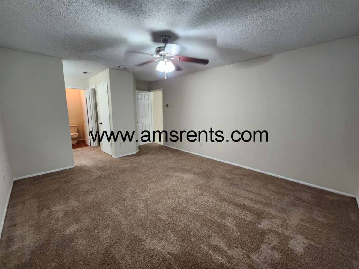 House for rent at 3285 Peace Pipe Dr, Kissimmee, FL 34746