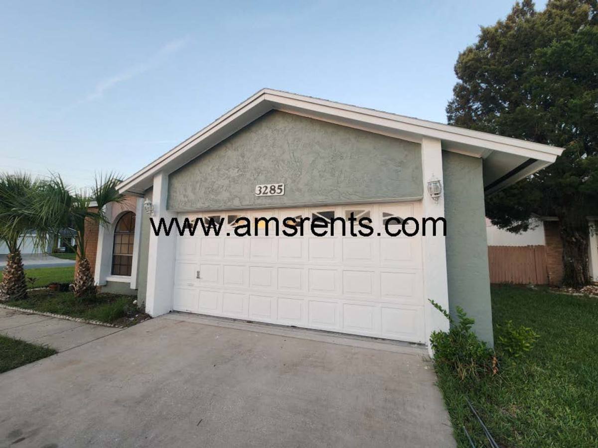 House for rent at 3285 Peace Pipe Dr, Kissimmee, FL 34746