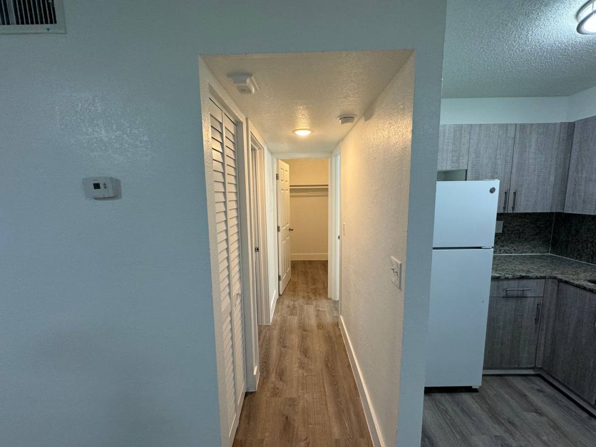 Apartment for rent at 2910 Pierce St, Hollywood, FL 33020