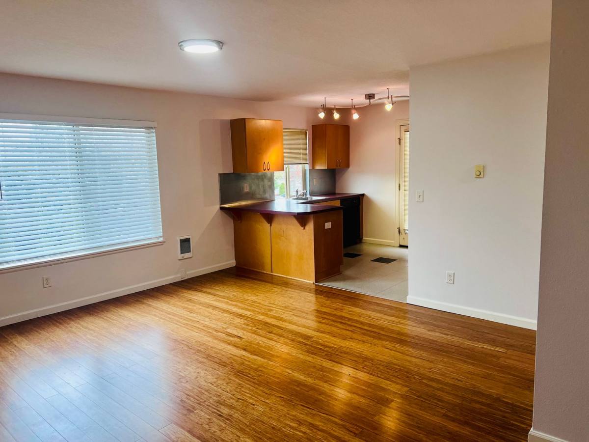 Apartment for rent at 8040 N Ivanhoe St, Portland, OR 97203