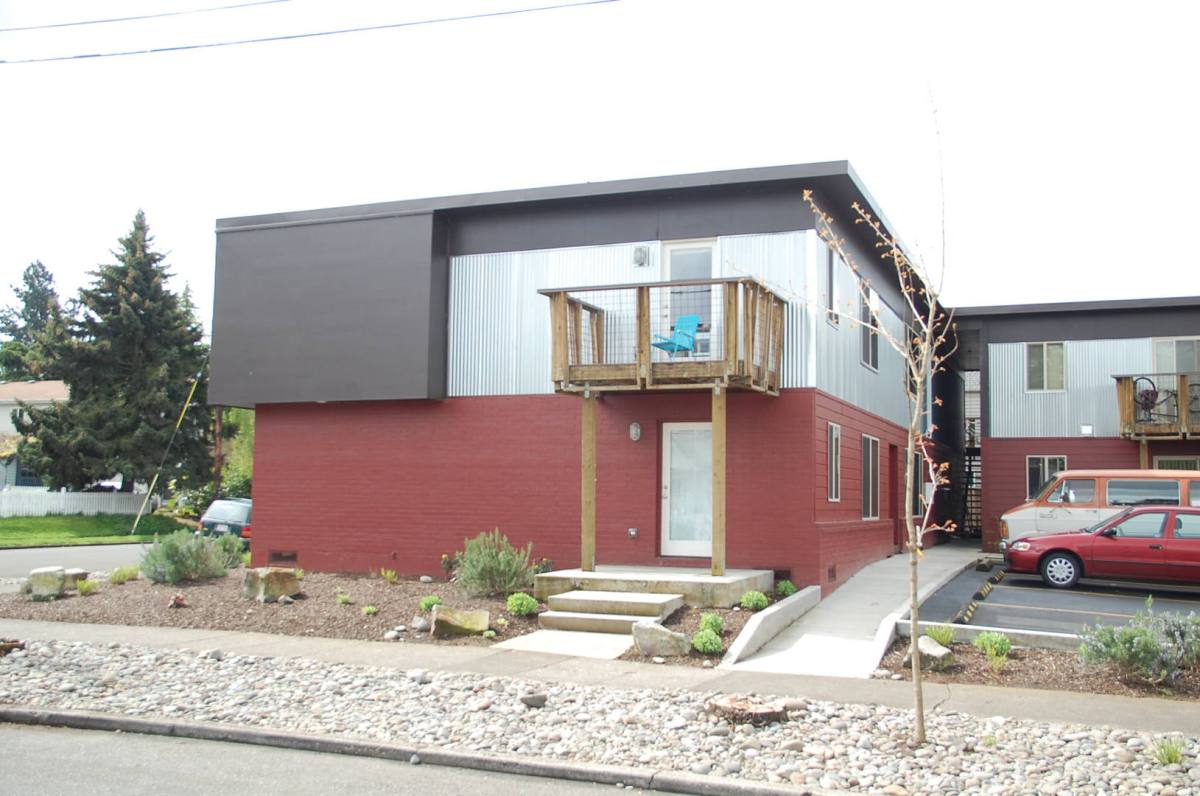 Apartment for rent at 8040 N Ivanhoe St, Portland, OR 97203