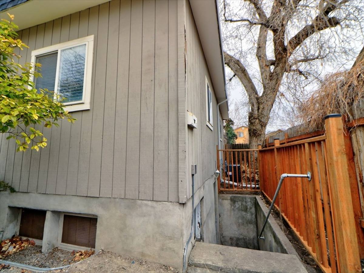 Apartment for rent at 1066 E Emerson Ave, Salt Lake City, UT 84105