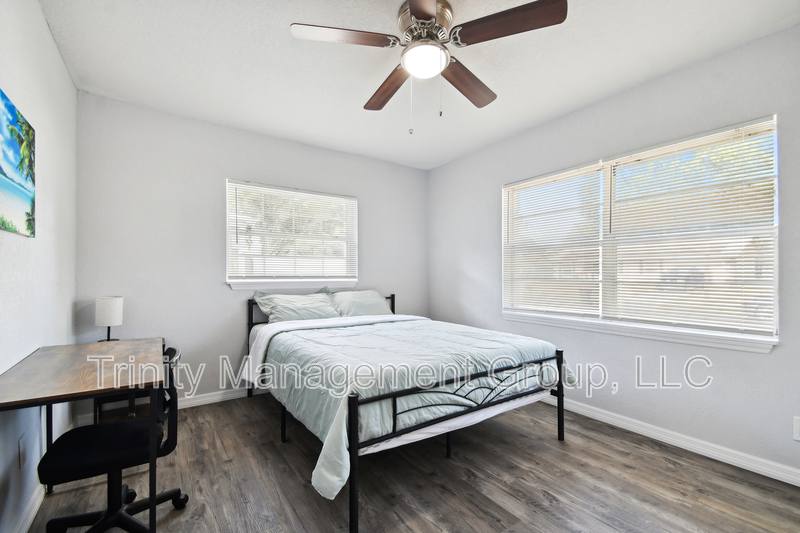 House for rent at 1051 Dogwood Dr #ROOM 1, Dunedin, FL 34698