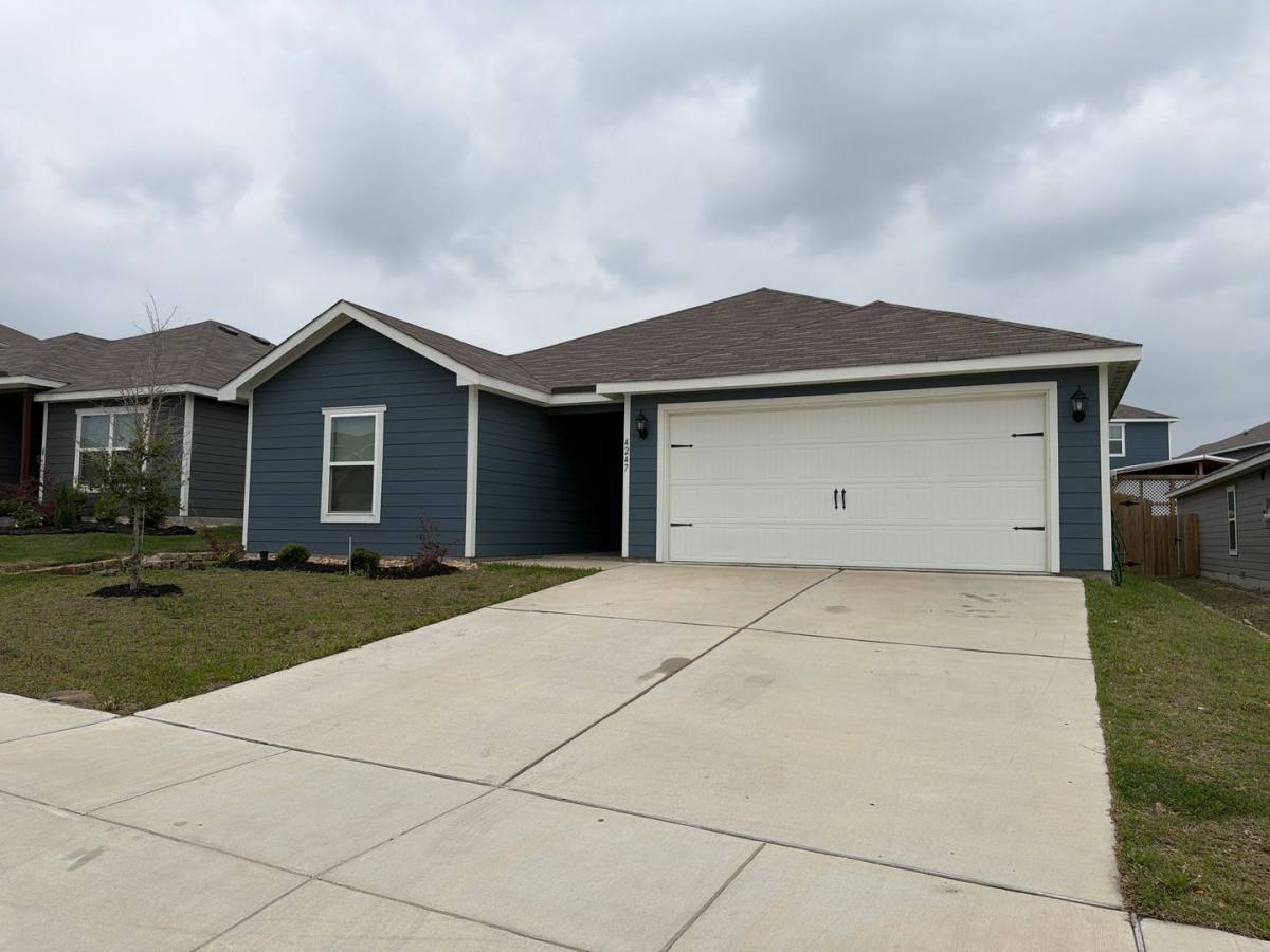 House for rent at 4247 Possumhaw Dr, Dallas, TX 75241