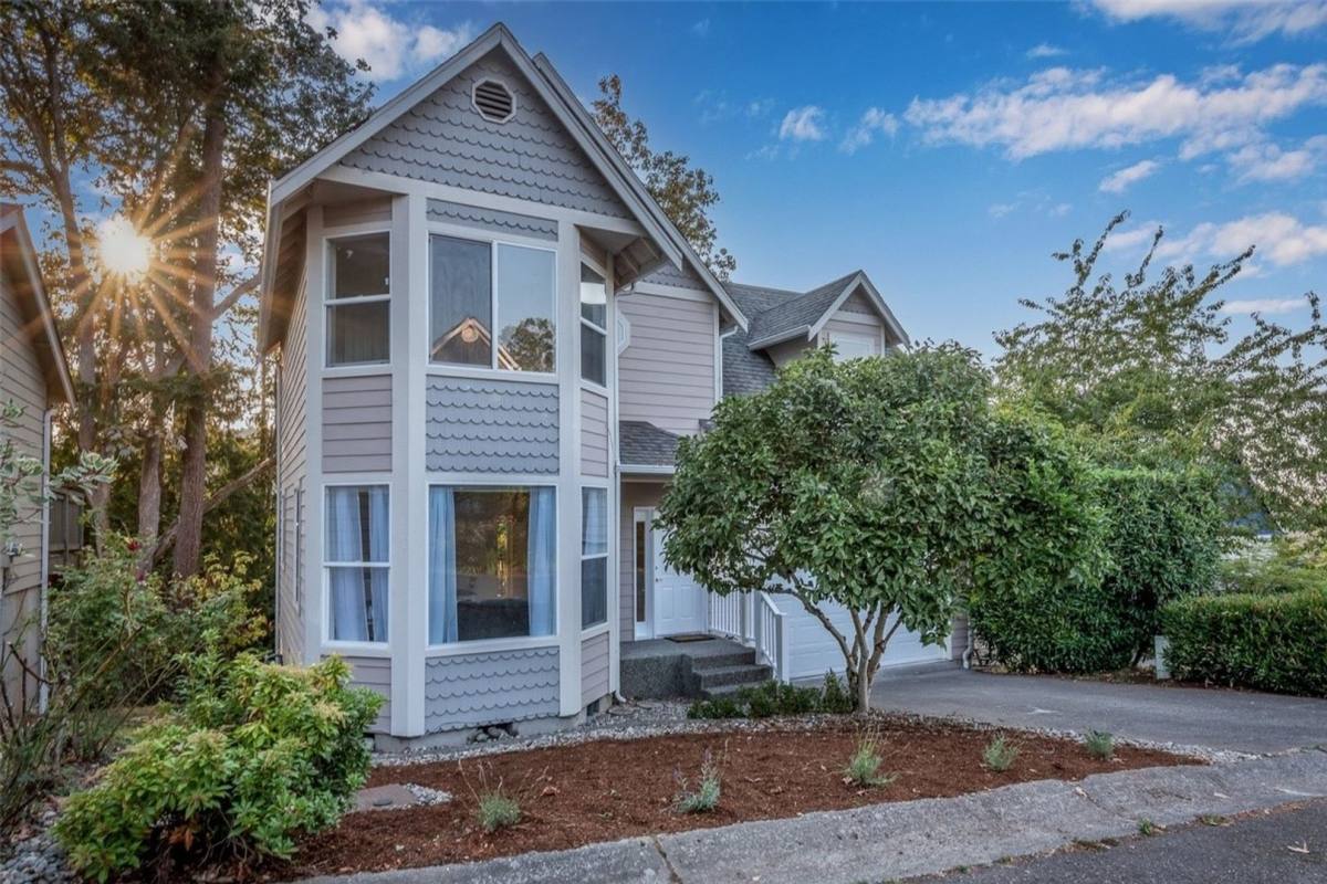 House for rent at 132 S 41st St, Bellingham, WA 98229
