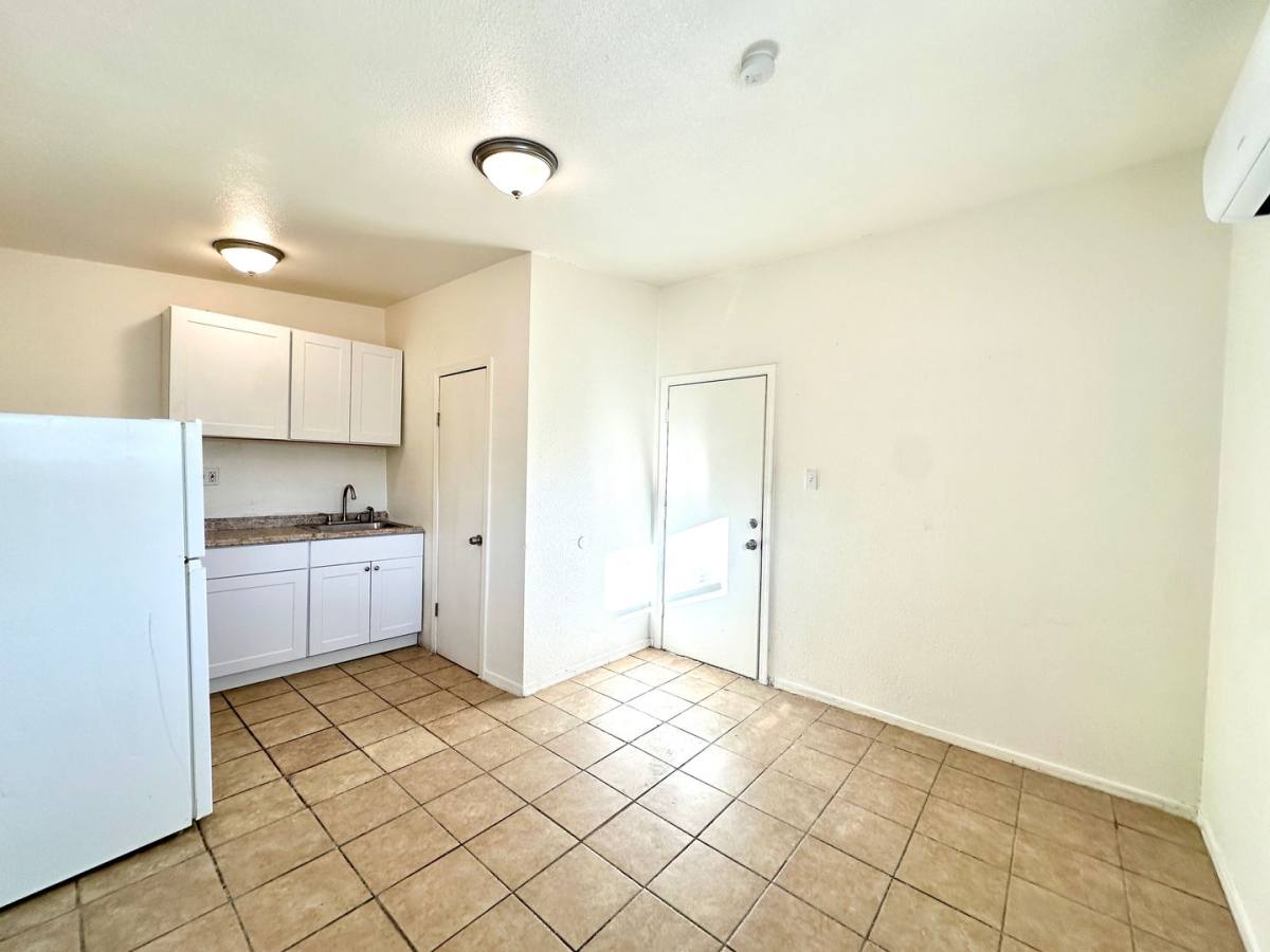 Apartment for rent at 329 W Kentucky St, Tucson, AZ 85714