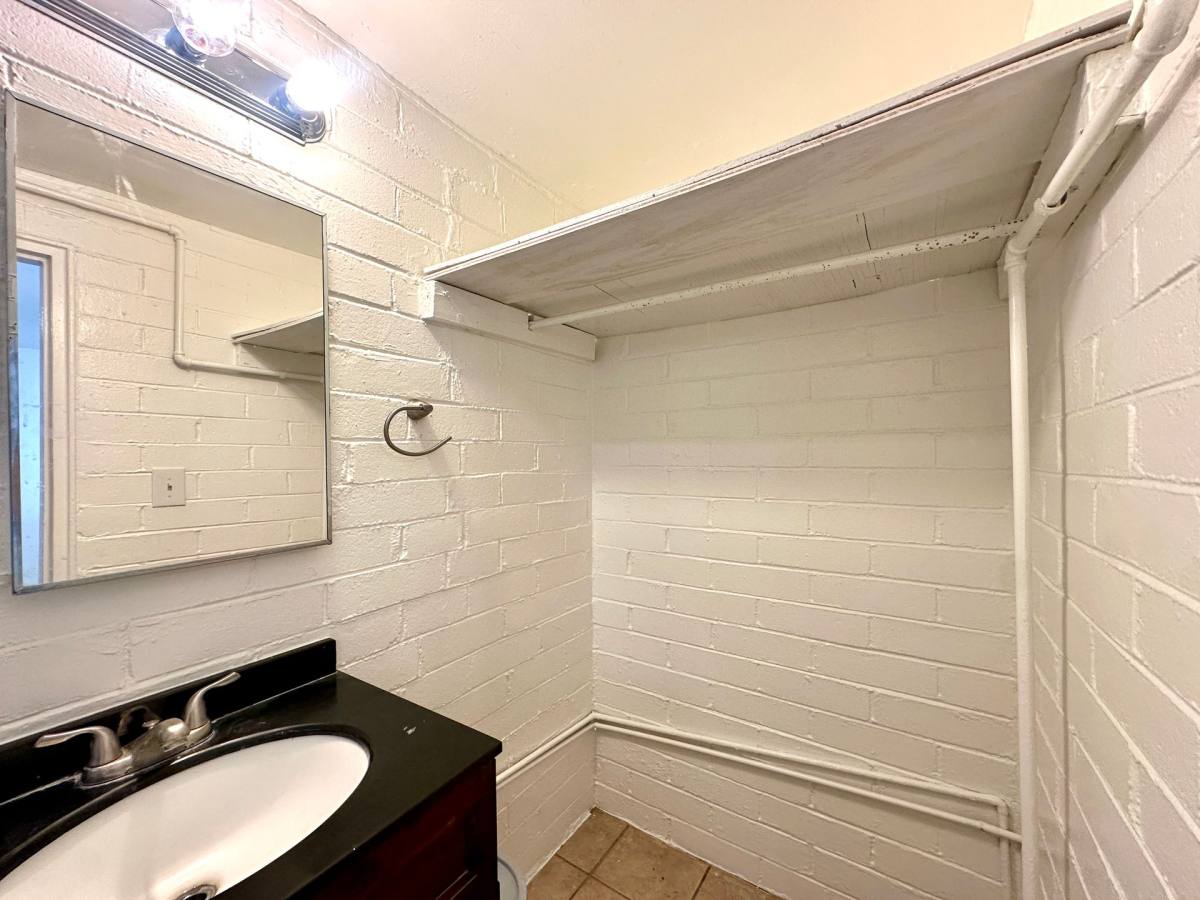 Apartment for rent at 329 W Kentucky St, Tucson, AZ 85714