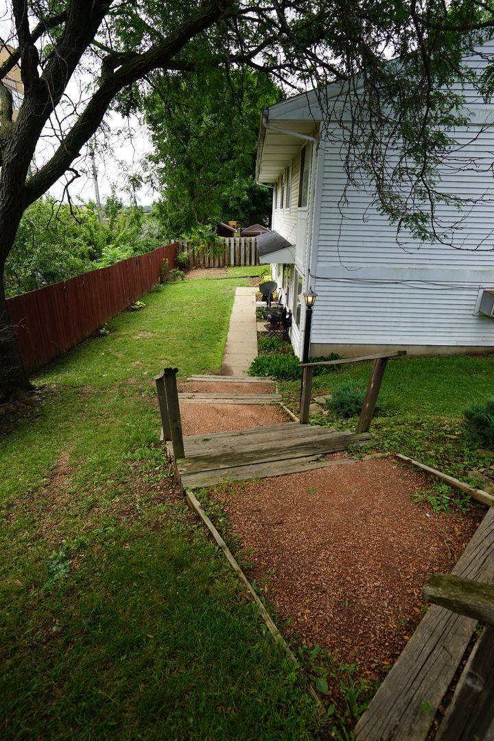 Apartment for rent at 4405 Dwight Dr, Madison, WI 53704