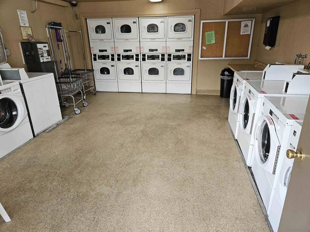 Apartment for rent at 6675 Mission Gorge Rd, San Diego, CA 92120