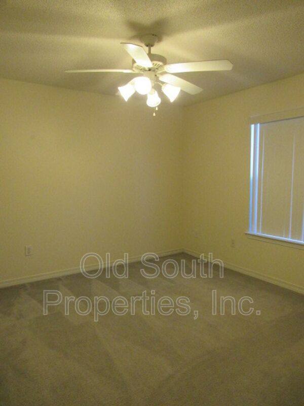 House for rent at 2018 Marquesas Lane, Pensacola, FL 32506