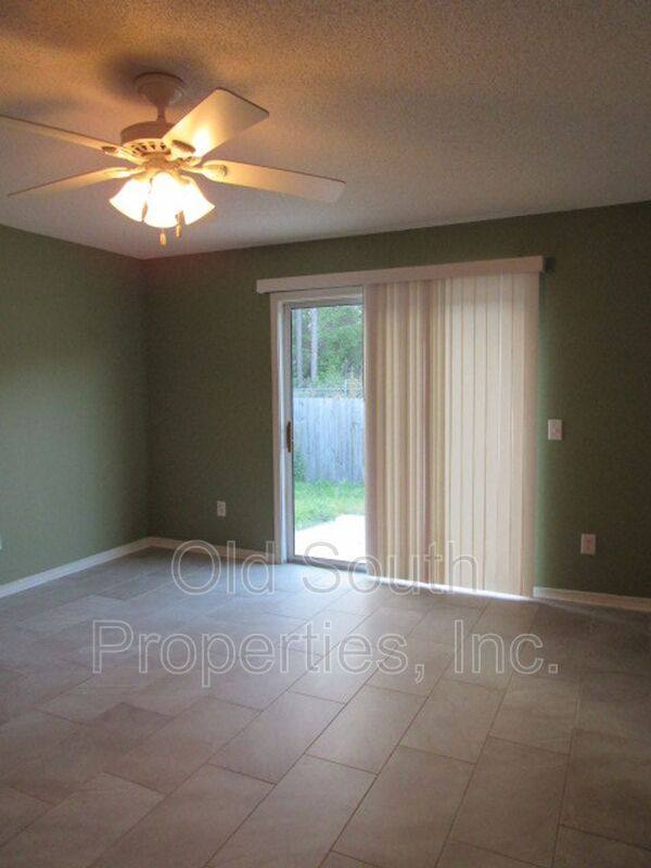 House for rent at 2018 Marquesas Lane, Pensacola, FL 32506