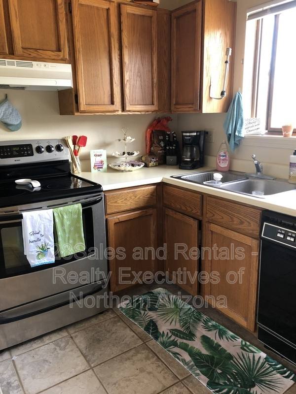Townhouse for rent at 2860 Fairview Dr, Flagstaff, AZ 86004
