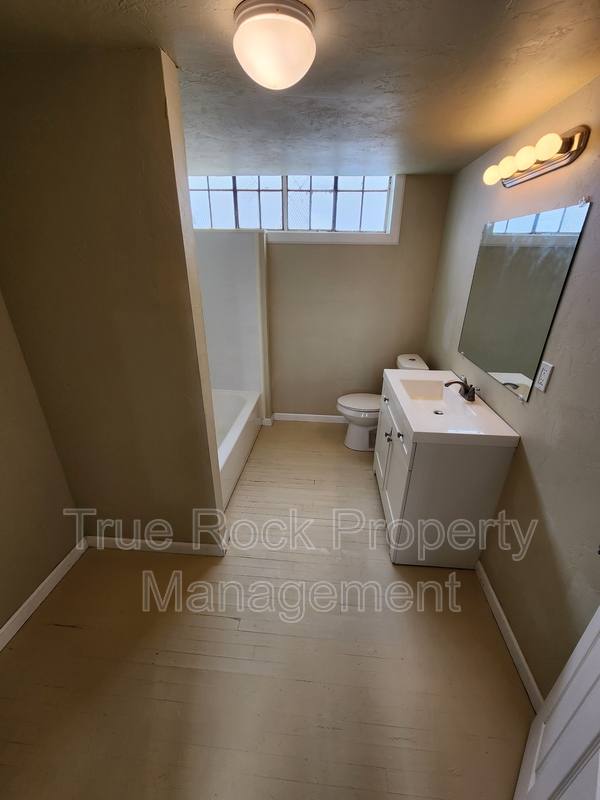 House for rent at 208 E Main #3 Bills Paid- Not In, Ada, OK 74820