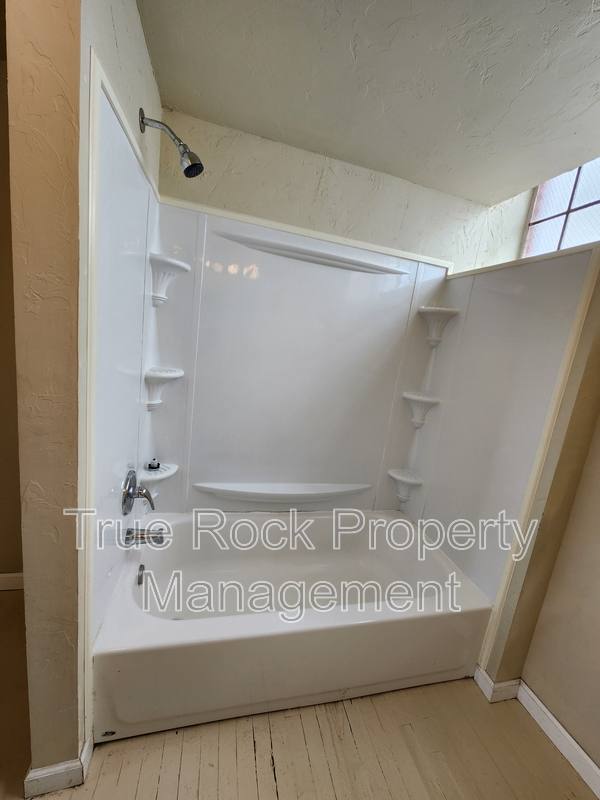 House for rent at 208 E Main #3 Bills Paid- Not In, Ada, OK 74820