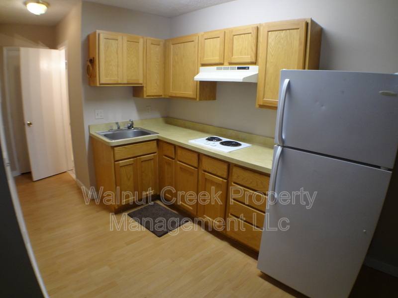 Apartment for rent at 4461 Oberlin Ave #A, Lorain, OH 44053