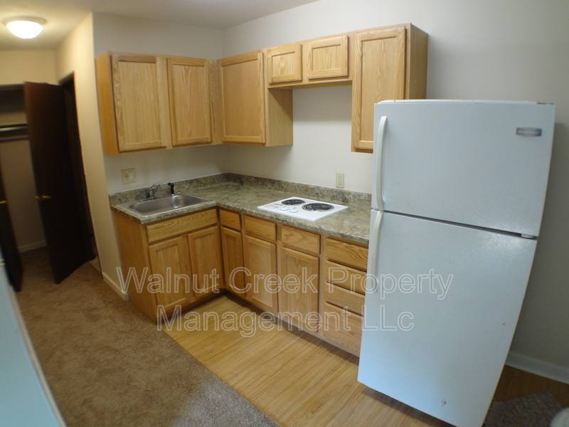 Apartment for rent at 4461 Oberlin Ave #A, Lorain, OH 44053