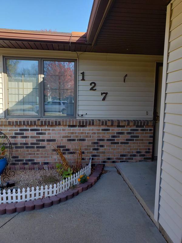 House for rent at 127 Jerry Liefert Dr, Monticello, MN 55362