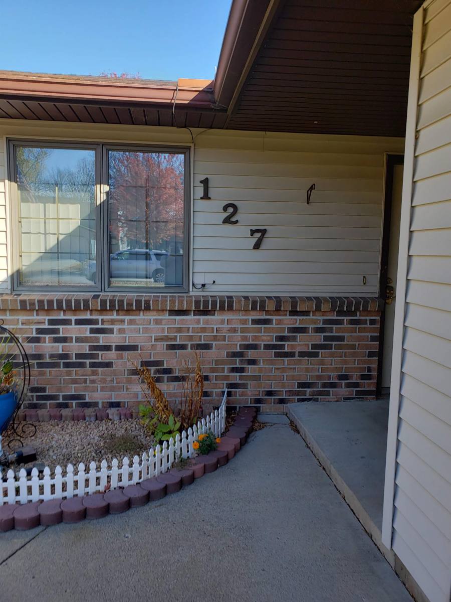House for rent at 127 Jerry Liefert Dr, Monticello, MN 55362