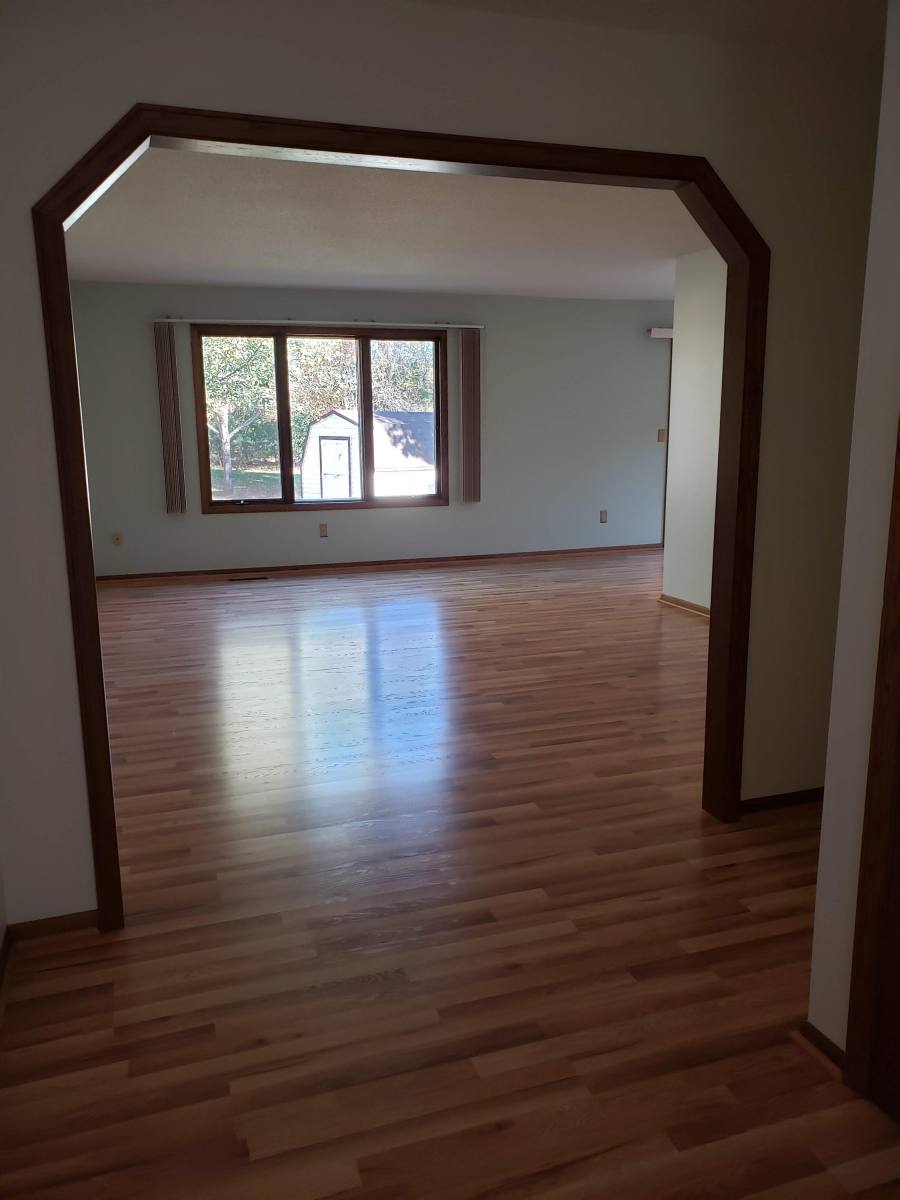 House for rent at 127 Jerry Liefert Dr, Monticello, MN 55362