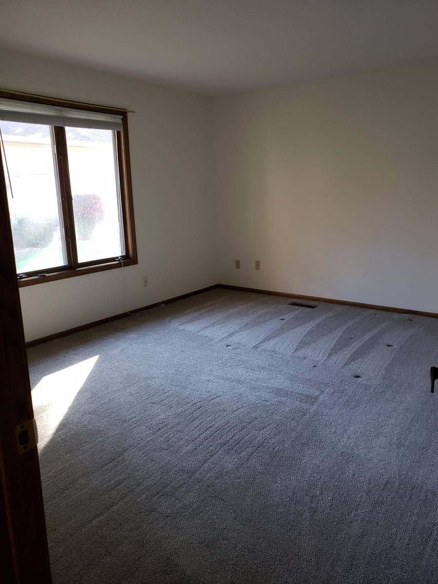 House for rent at 127 Jerry Liefert Dr, Monticello, MN 55362