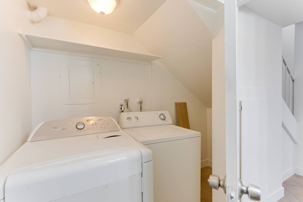 Townhouse for rent at 6224 Meadow Vista Lane, Las Vegas, NV 89103