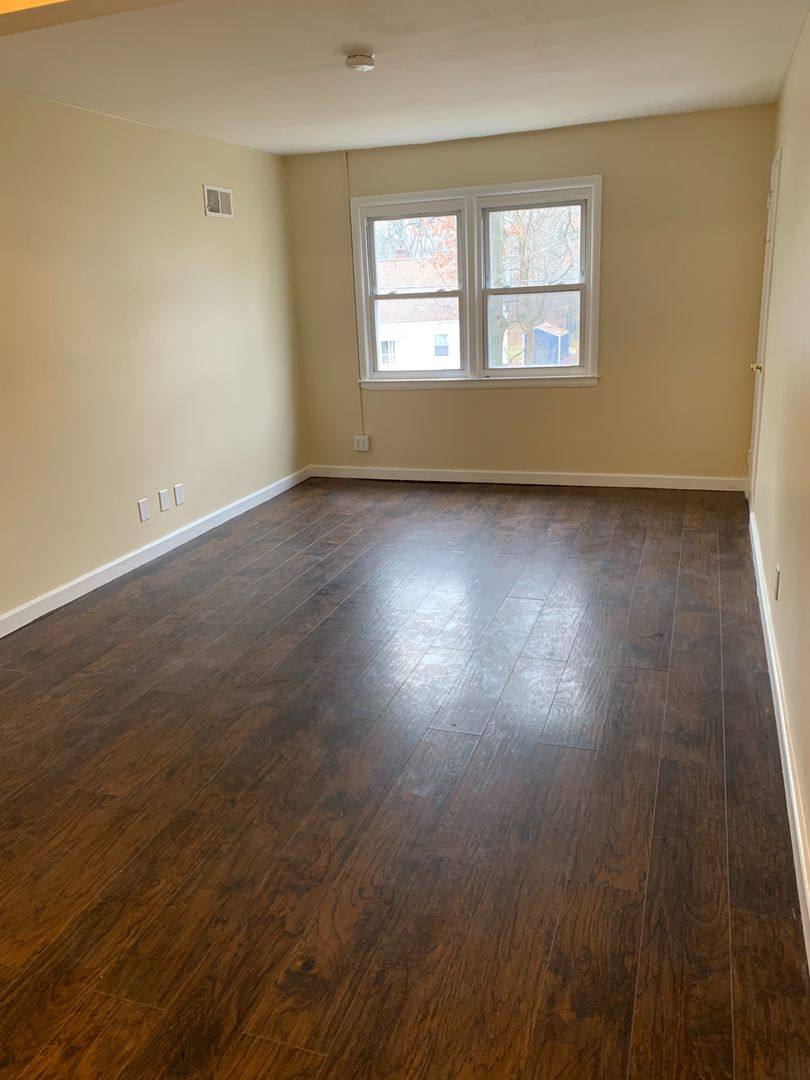Apartment for rent at 23 Glenwood Ave, Poughkeepsie, NY 12601