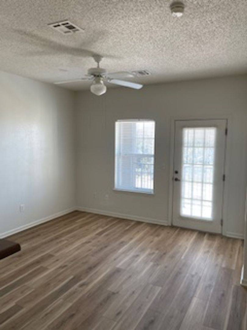 Apartment for rent at 600 N Oats St, Texarkana, AR 71854
