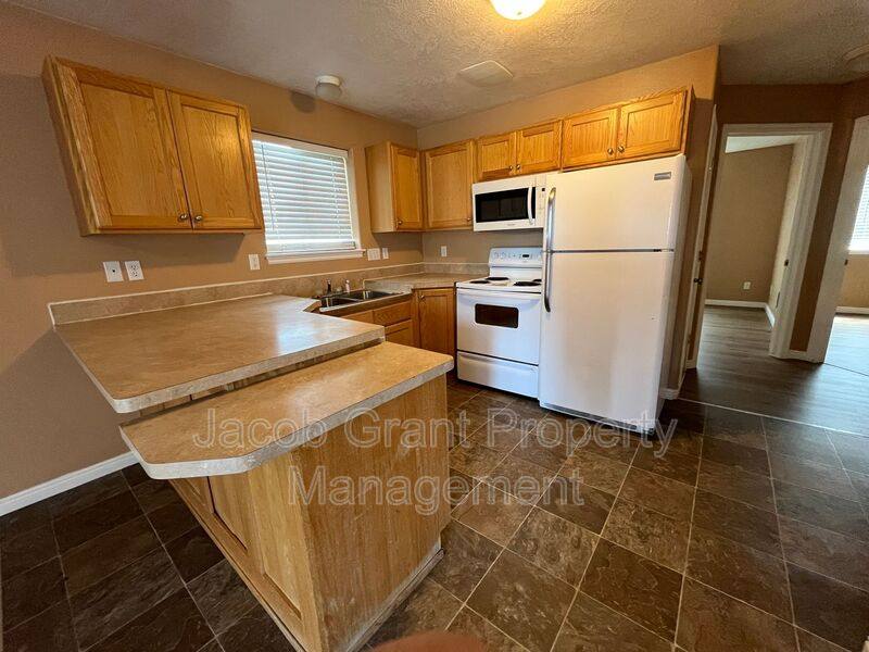 Apartment for rent at 975 Eve Dr #1, Idaho Falls, ID 83401