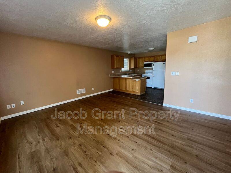 Apartment for rent at 975 Eve Dr #1, Idaho Falls, ID 83401