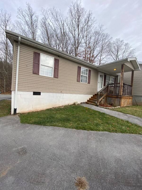 Apartment for rent at 213 Post Rd #1, Falls Mills, VA 24613