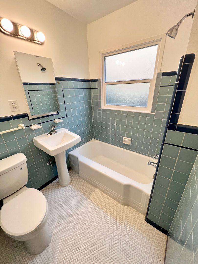 Apartment for rent at 7962 Norton Ave, Los Angeles, CA 90046