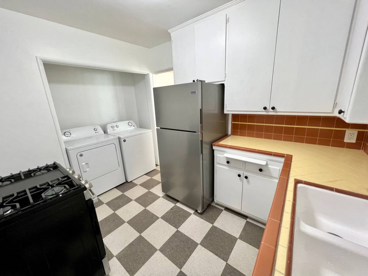 Apartment for rent at 7962 Norton Ave, Los Angeles, CA 90046