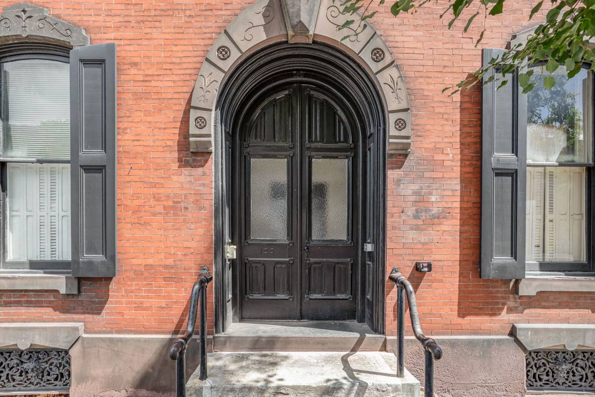 Apartment for rent at 133 W High St, Carlisle, PA 17013