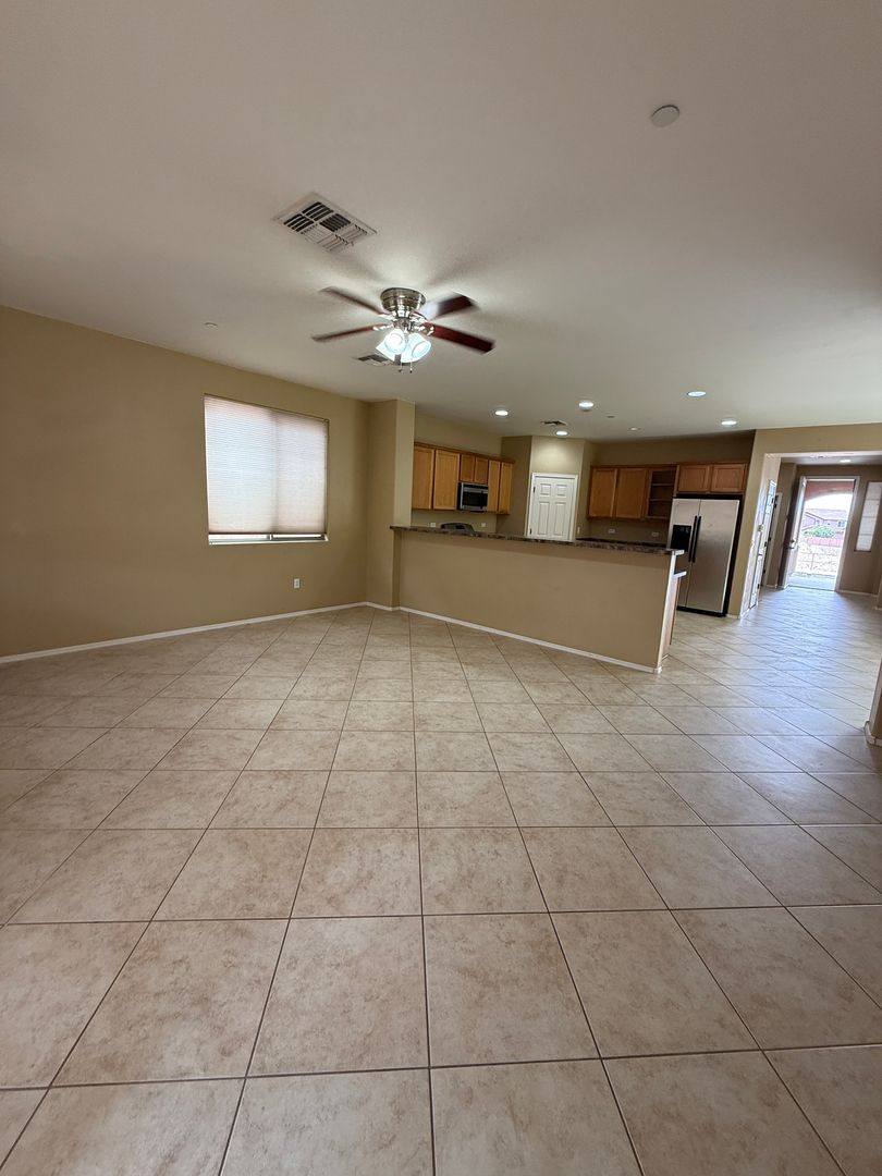House for rent at 3680 W Scavenger Dr, Marana, AZ 85658