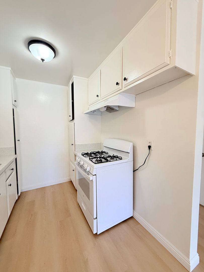 Apartment for rent at 3455 Emerald St, Torrance, CA 90503