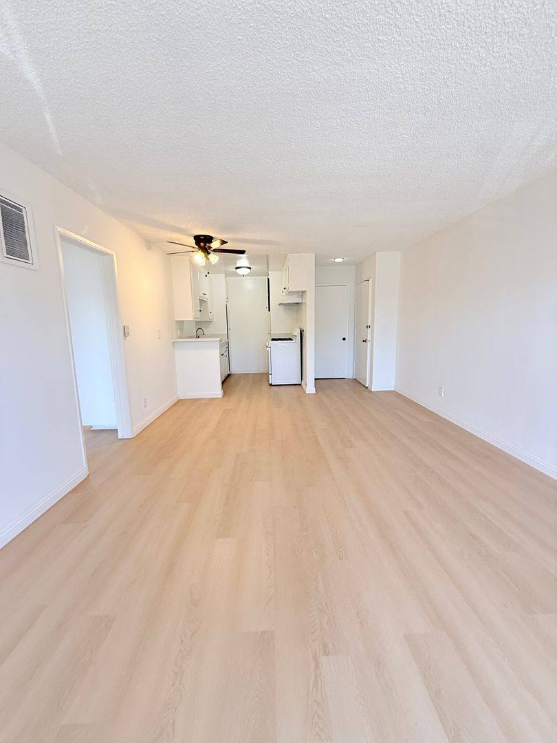 Apartment for rent at 3455 Emerald St, Torrance, CA 90503