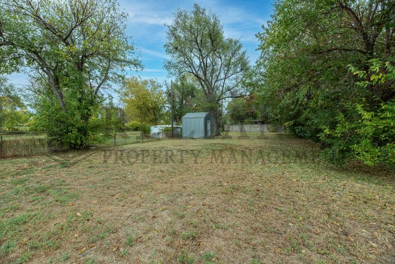 House for rent at 726 S Bonn St, Wichita, KS 67213