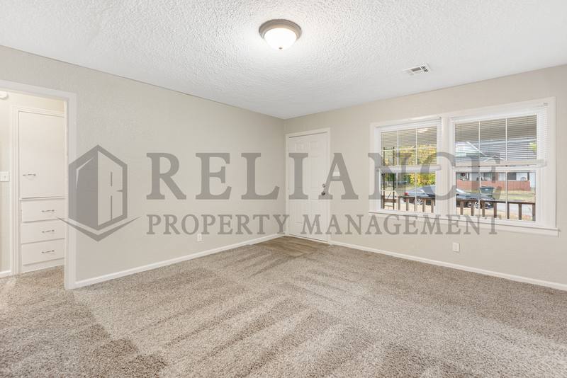 House for rent at 726 S Bonn St, Wichita, KS 67213