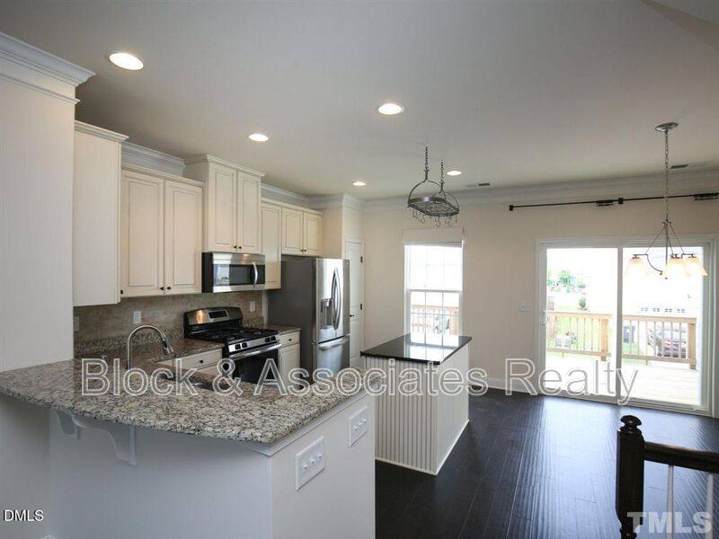 Townhouse for rent at 1014 Tender Dr, Apex, NC 27502