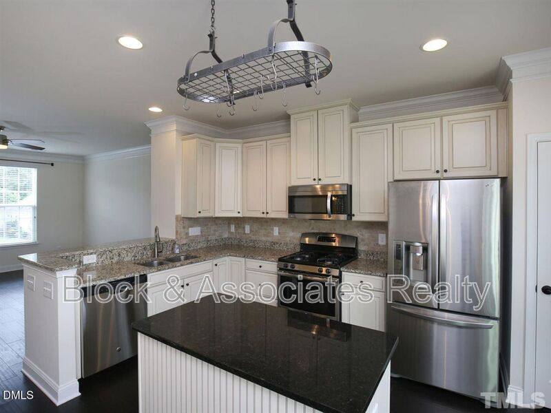 Townhouse for rent at 1014 Tender Dr, Apex, NC 27502