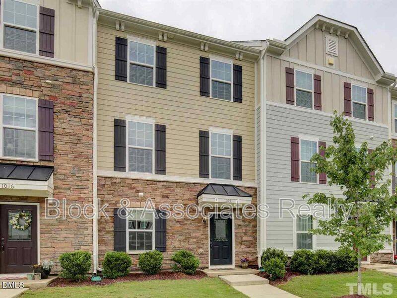 Townhouse for rent at 1014 Tender Dr, Apex, NC 27502