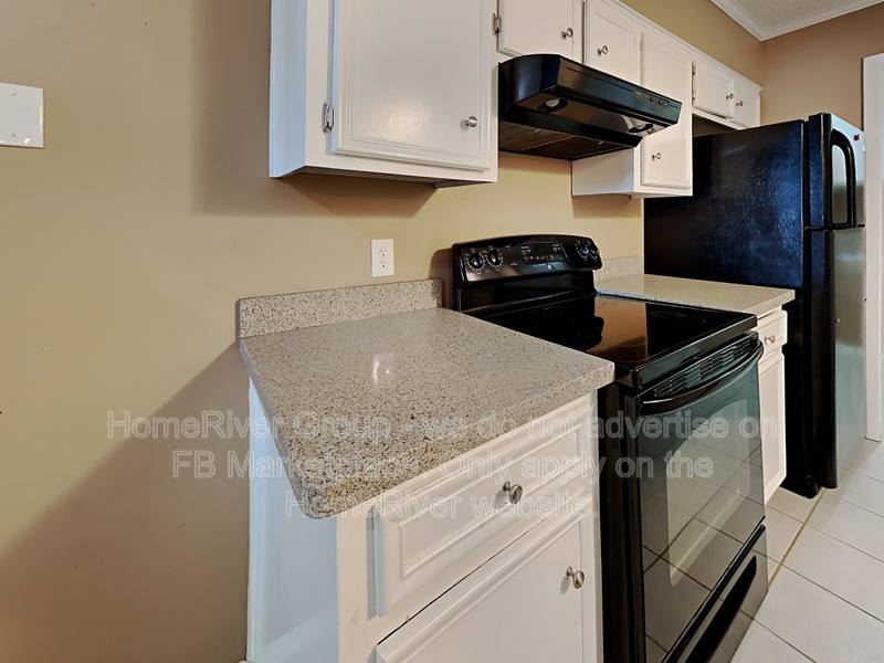 Townhouse for rent at 106 N McKown Ave, Sherman, TX 75092