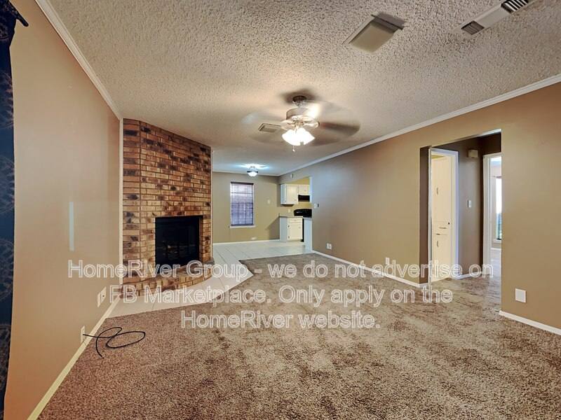 Townhouse for rent at 106 N McKown Ave, Sherman, TX 75092