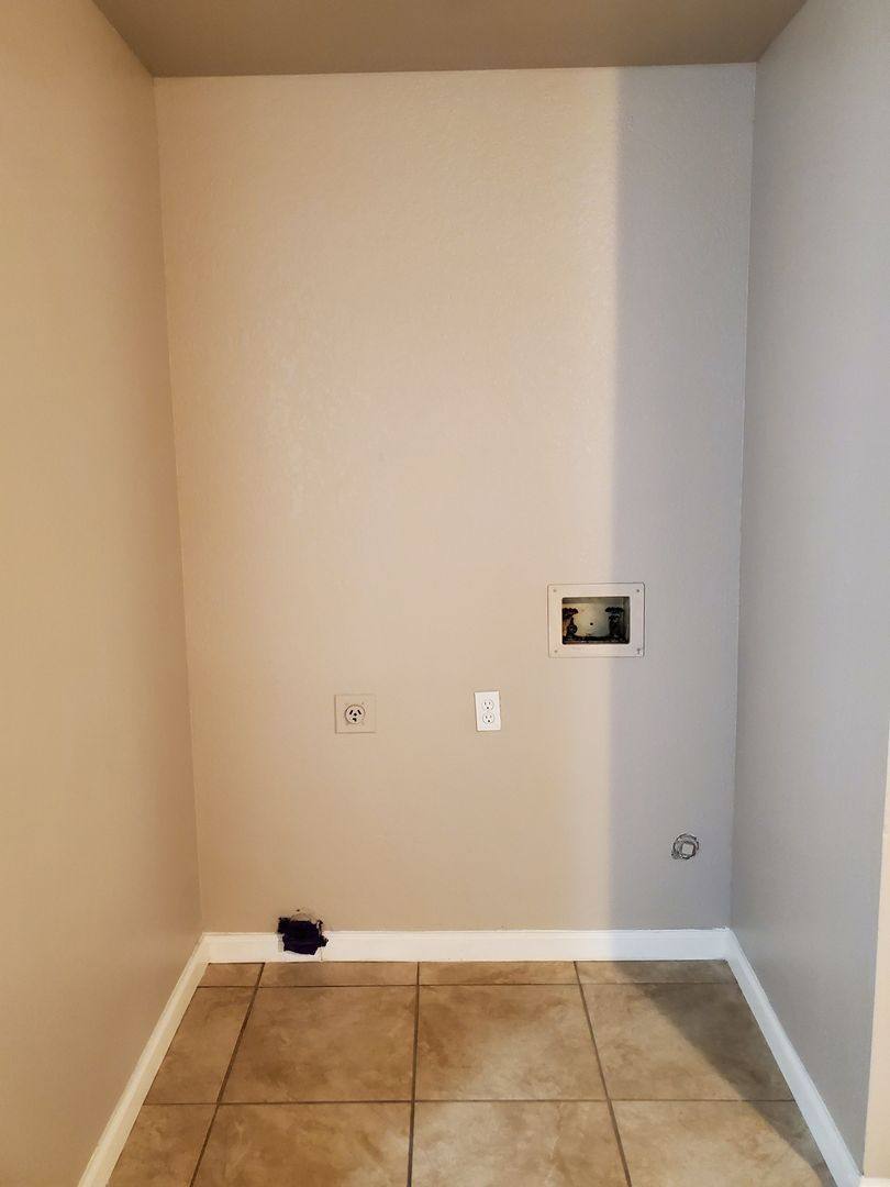 Apartment for rent at 668 Anchor Ave, Orange Cove, CA 93646