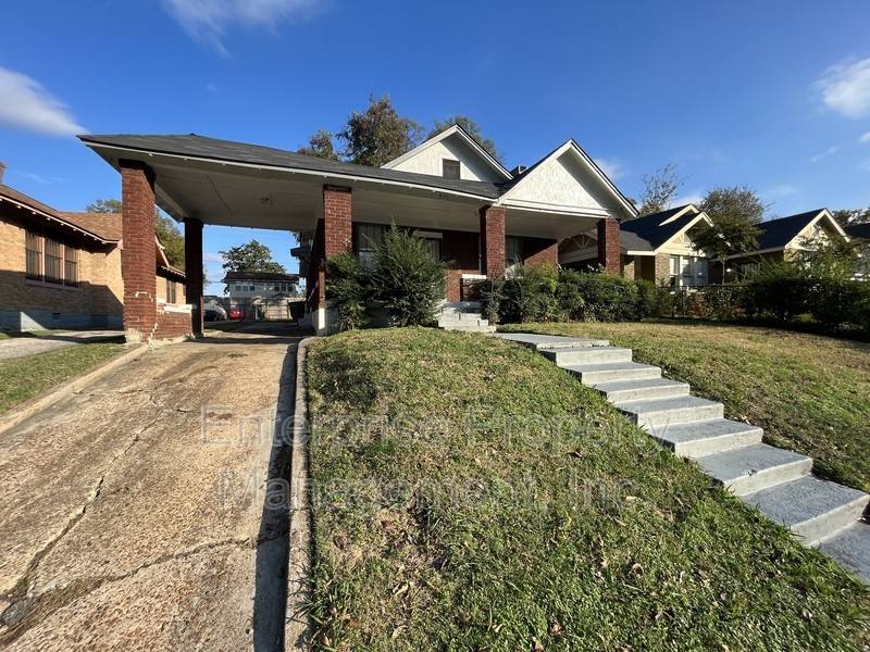 House for rent at 836 Maury St, Memphis, TN 38107