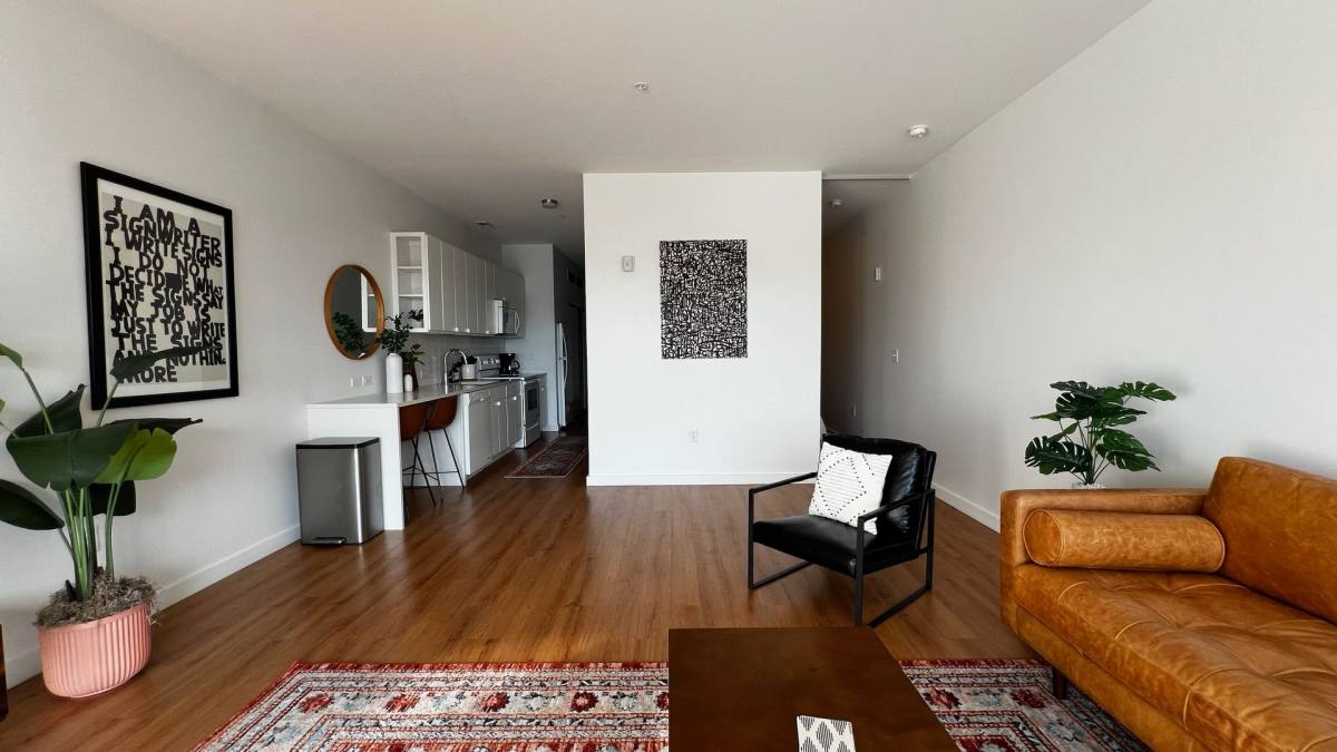 Apartment for rent at 1914 Main St, Kansas City, MO 64108