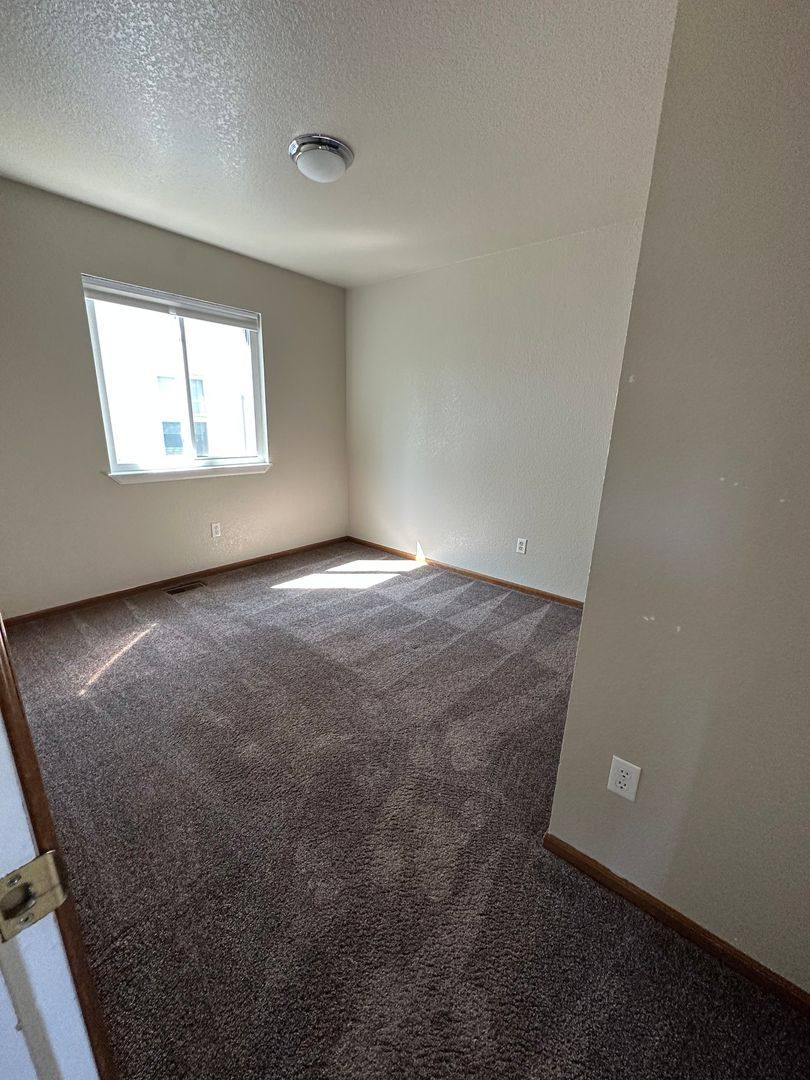 House for rent at 605 Meadow Dr, Windsor, CO 80550